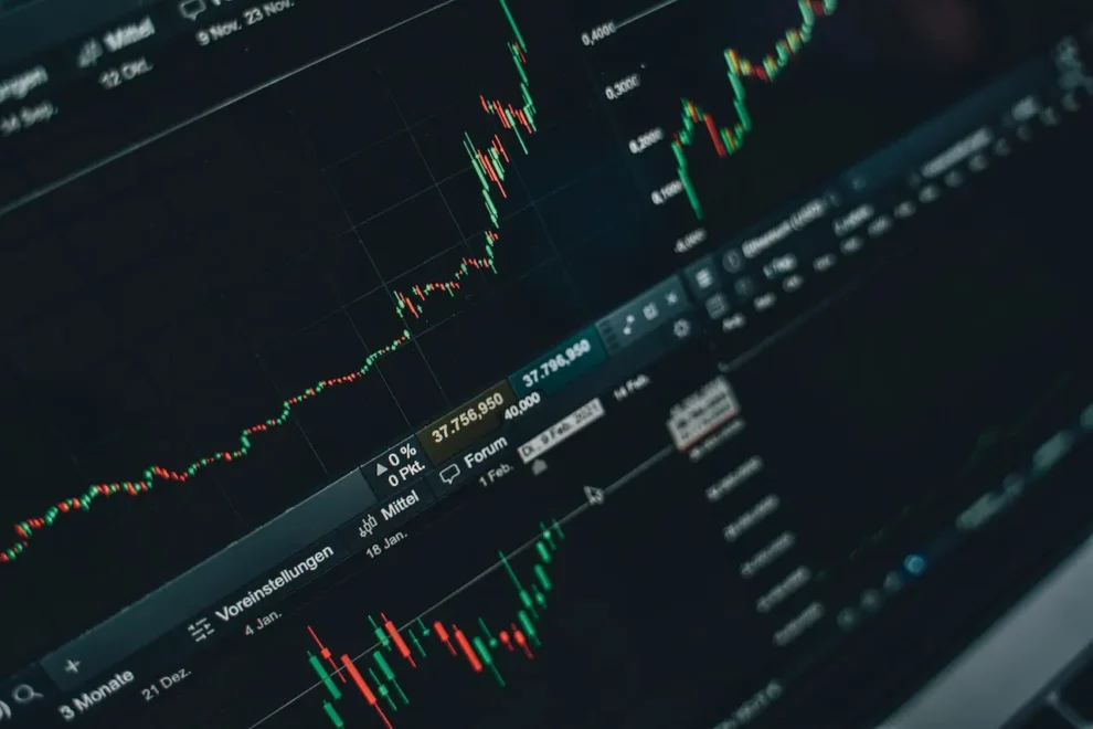 How to Subscribe and Buy Cryptocurrencies