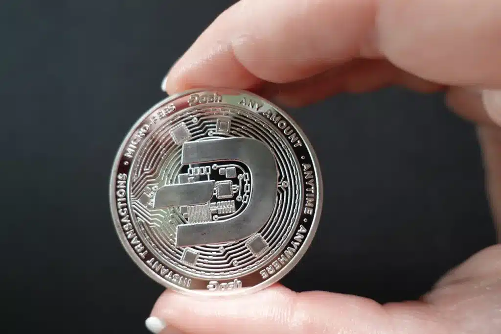كيفية عمل تقنية البلوكشين في الحفاظ على أمان العملات الرقمية